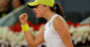 'Chilled' Swiatek scrapes into Madrid Open last eight