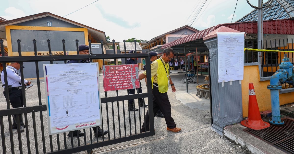 Ayer Kuning polls: Voting ends at 6pm