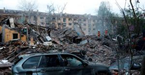 Russia Missiles Strike Kyiv, Trump Criticizes Zelensky on Peace Deal