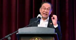 'Tunggu Sekejap,' Anwar drops teaser video ahead of special announcement [WATCH]