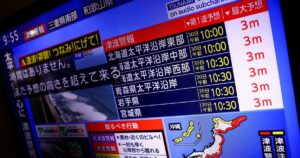 8.7 magnitude quake prompts tsunami alerts in Russia, Japan, Hawaii: US
