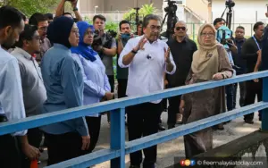 Cover Image for Johari calls for review of plastic waste import system