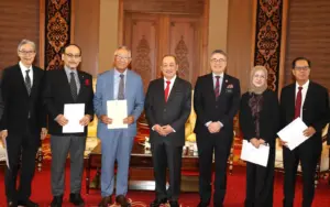 Cover Image for Sabah, Sarawak placements now mandatory for contract medical officers