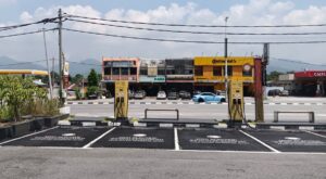Gentari deploys two 180kW DC Charger at Mini Tian Siang Ipoh