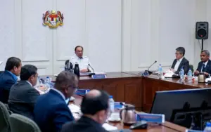 Cover Image for Bos Mydin cadang ‘orang kaya’ guna SARA bantu golongan lebih perlu