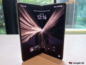 HONOR Magic V5