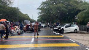 Kakak maut, adik parah dalam kemalangan libatkan dua kereta