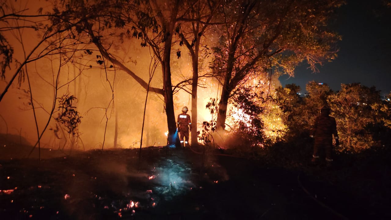 Kebakaran hutan seluas 1.2 hektar di Kajang