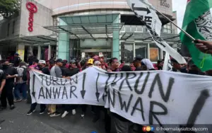 Cover Image for Himpunan anjuran pembangkang di KL hari ini