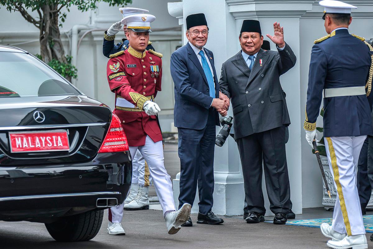 Malaysia Indonesia capai 4 MoU penting dalam rundingan tahunan ke-13