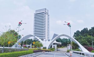 PARLIMEN: 15,000 pesakit terpaksa tunggu giliran pembedahan