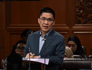 PARLIMEN: RUU wajibkan pendidikan menengah dibentang