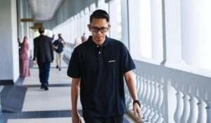 Pegawai imigresen nafi ubah wang haram lebih RM700,000