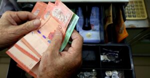 Ringgit ends higher on Malaysia-US trade deal optimism