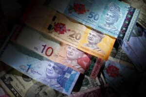 Ringgit strengthens against US dollar amid fiscal support measures