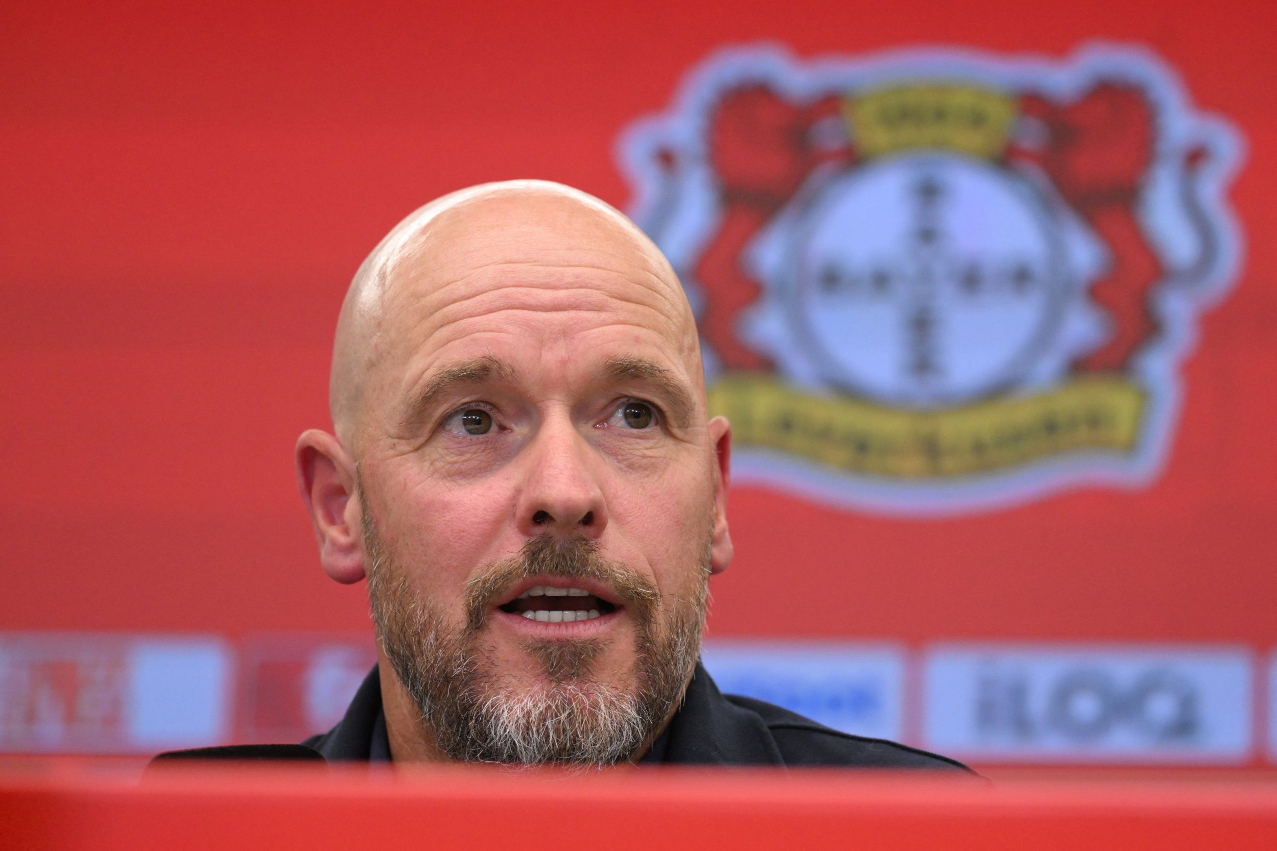Ten Hag diaibkan pada hari pertama bersama Leverkusen