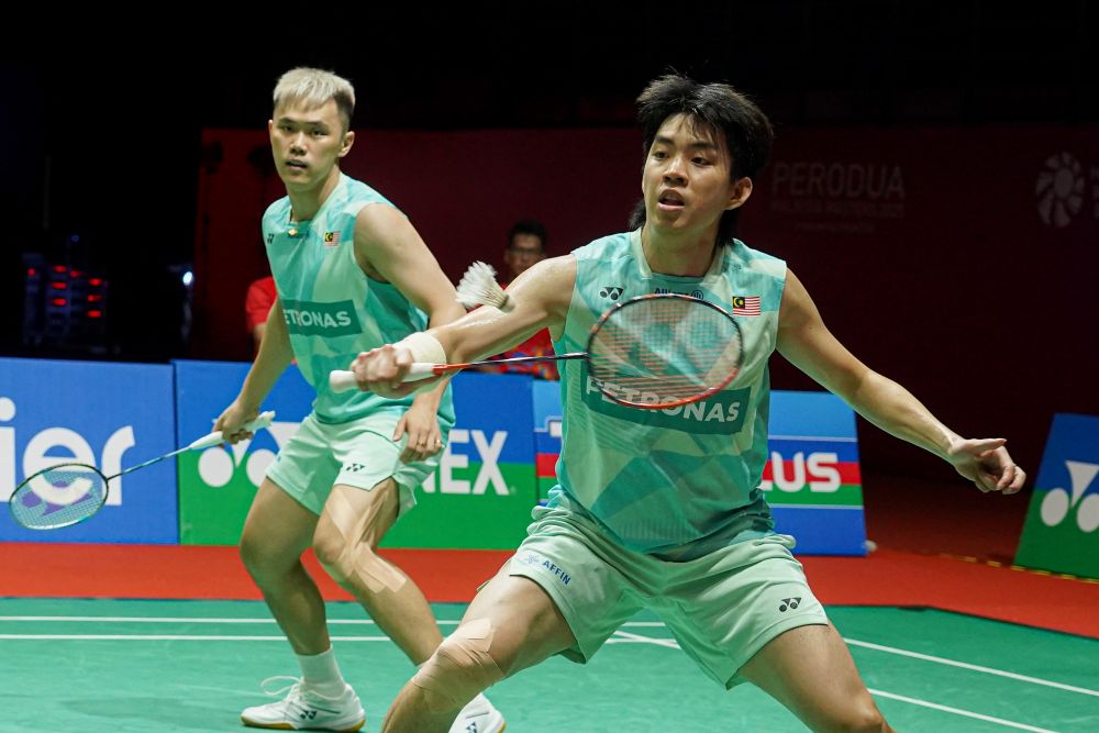 Wei Chong-Kai Wun iringi dua beregu profesional ke pusingan kedua
