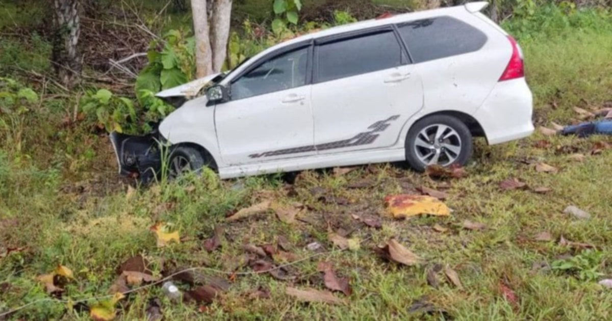 7 siblings orphaned after parents killed in car crash