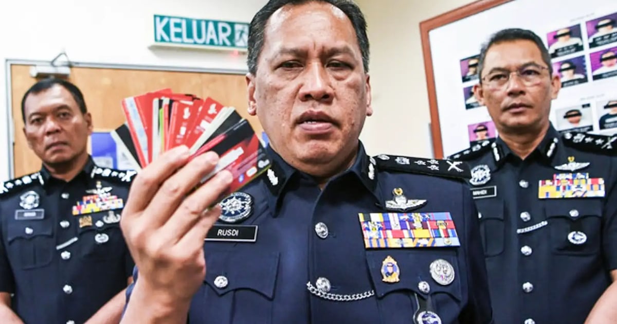 71 held in nationwide crackdown on mule accounts