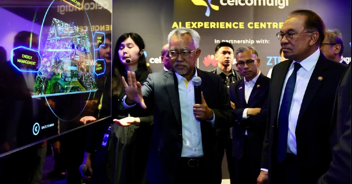AI may mislead without human oversight, PM cautions