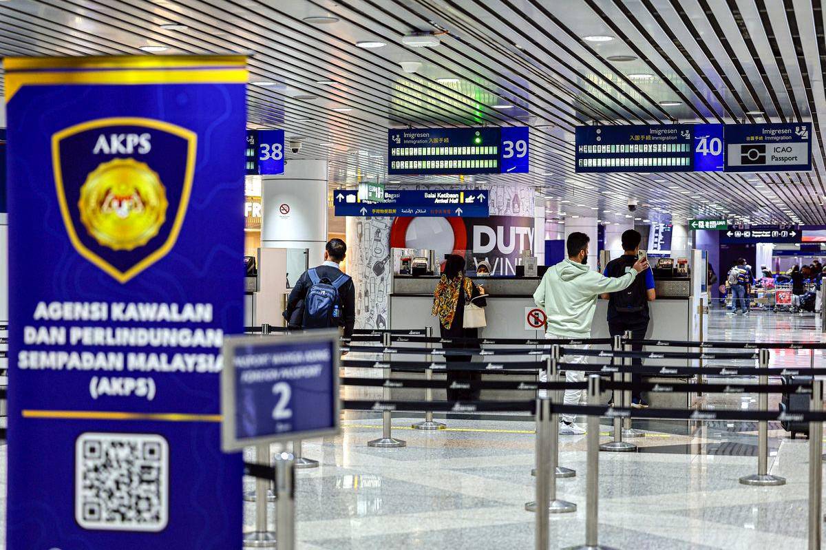 AKPS stops 26 Bangladeshis from illegal entry into Malaysia