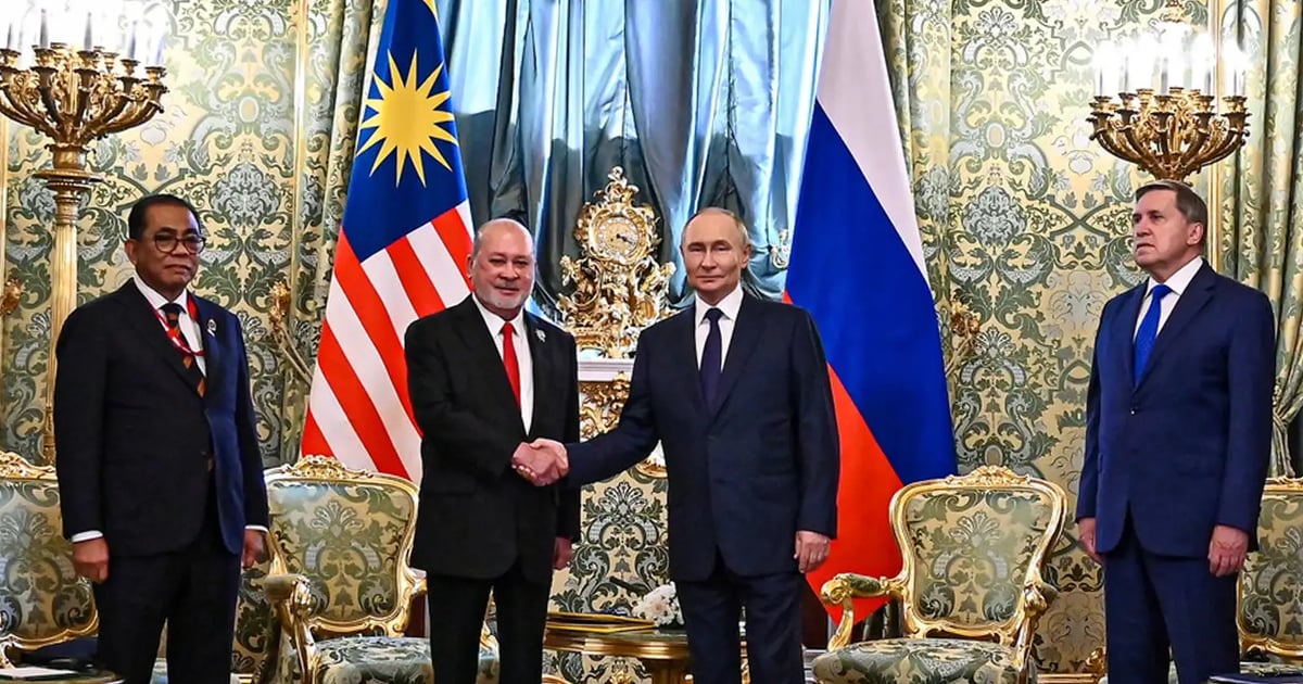 Agong thanks Putin for invite to Russia