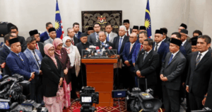 Agree among yourselves before talks on opposition funds, PN MPs told