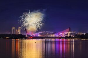 Ambang Merdeka: Langit Putrajaya diseri persembahan bunga api memukau