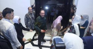 Anwar urges shift from colonial lens on Asian history