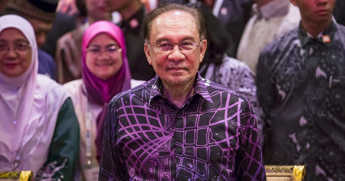 Anwar ‘seriously considering’ bringing back law ministry