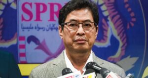 Azam calls for live coverage of corruption trials