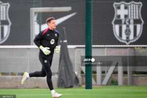 Barcelona remove Ter Stegen as captain amid fitness dispute