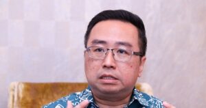 Cabinet to act against "irresponsible politicians" over upside-down flag incident, says minister