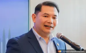 Cover Image for Kehilangan pendapatan Petronas boleh gugat penarafan kredit negara, kata Rafizi