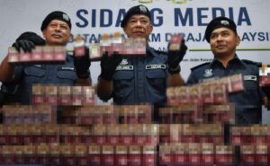 Customs seizes contraband cigarettes worth RM2.25mil in Tumpat