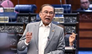 Defisit turun tiga tahun secara konsisten – Anwar