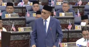 Dewan Rakyat erupts as MPs clash on Govt Procurement Bill 2025