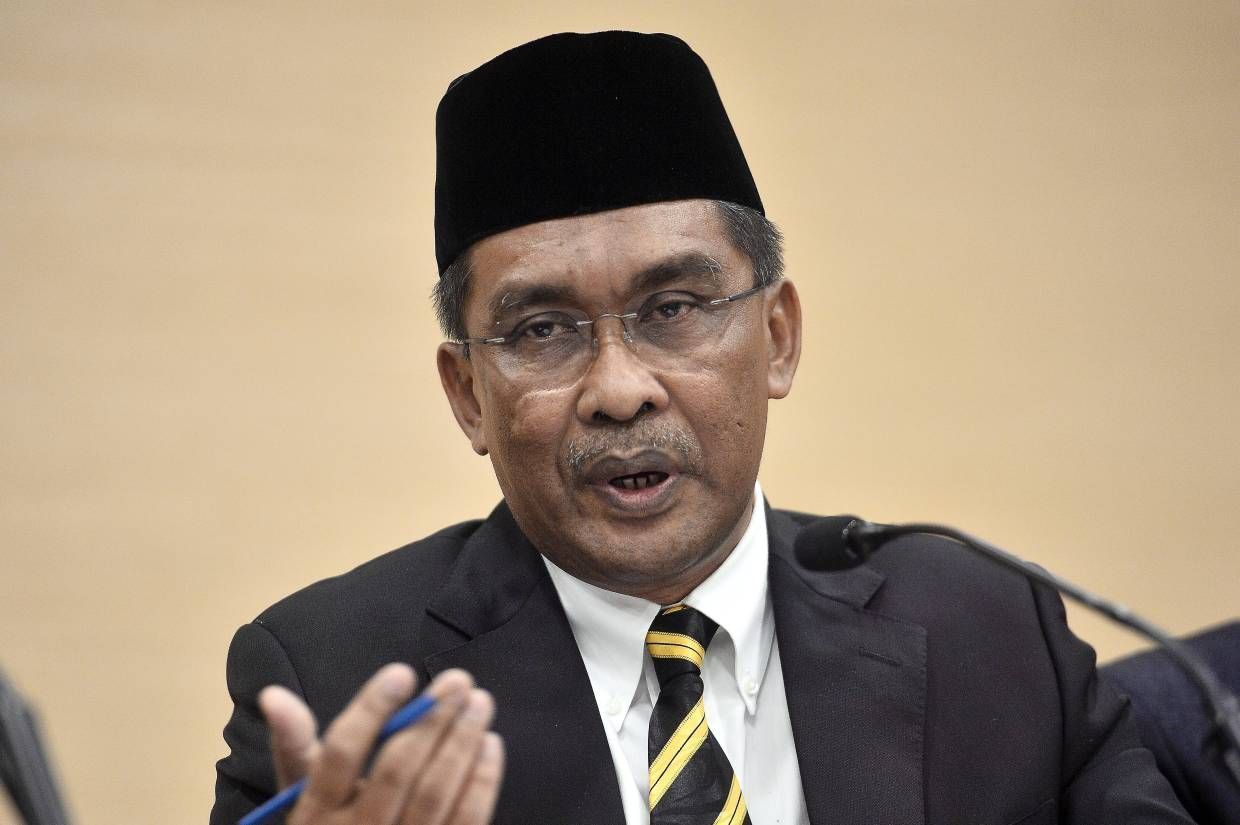 Dewan Rakyat erupts over linguistic duel: ‘Mambar’ vs ‘Mambang’ debate sparks laughter, fury