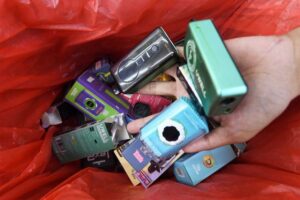 Dewan Rakyat shown colourful vapes allegedly designed to attract minors