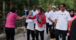 Dr Zaliha reminds public to always honour jalur gemilang