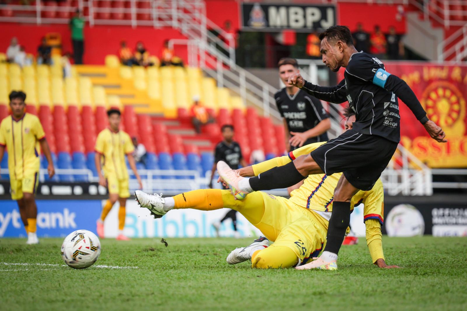 Dua gol Mickey bantu Selangor FC menang 3-1 ke atas MU