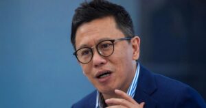 Ex-MCA veep reminds Wee that ‘outsiders’ will decide party’s relevance