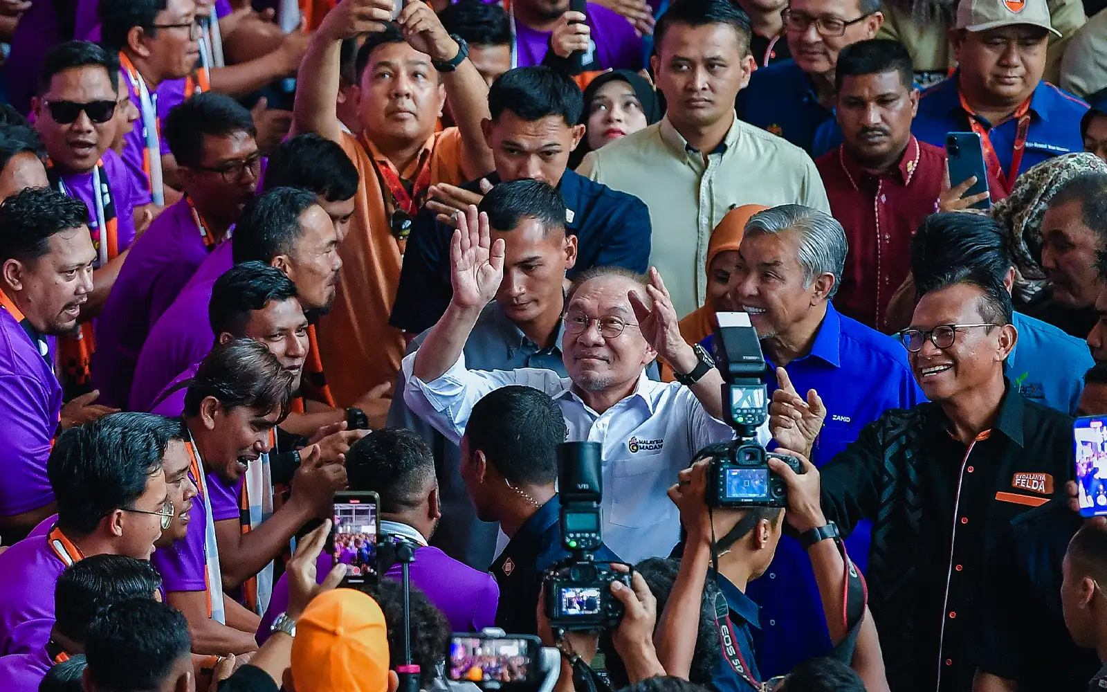 Cover Image for RM100,000 for each Felda village for project of their choice