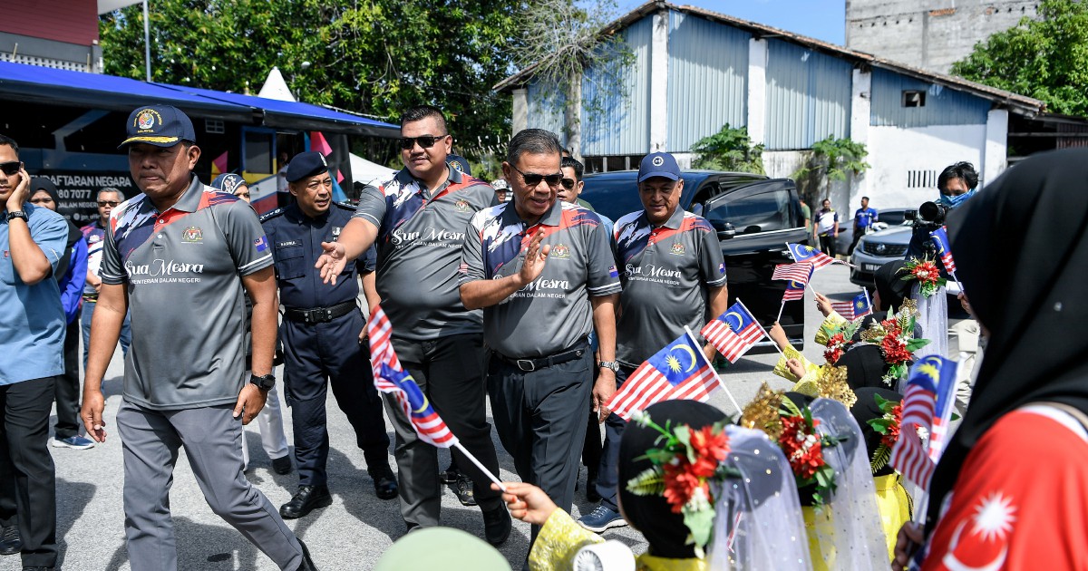 Flag display errors must be handled wisely, not all warrant legal action - Saifuddin