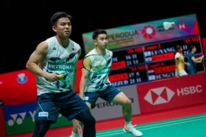 Goh Sze Fei-Nur Izzuddin reach World Badminton Championships third round