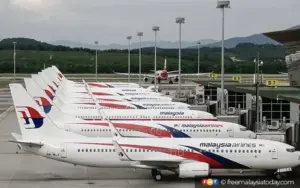Cover Image for Malaysia to buy 30 more Boeing planes as part of tariff deal