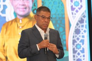 Govt mulls revising laws to tackle online drug trade