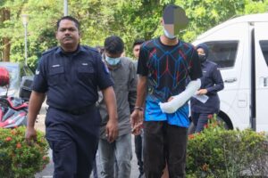 Guru kelar leher isteri direman enam hari