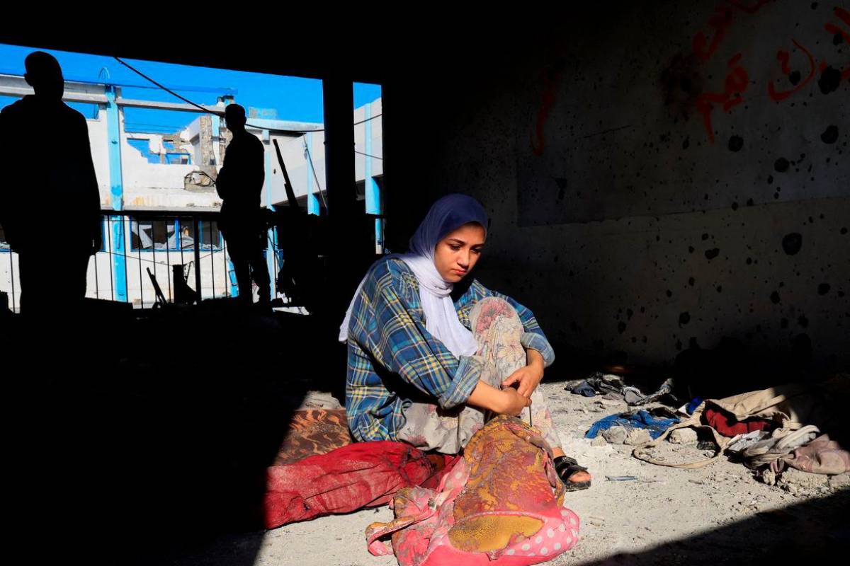 Hamas offers aid for hostages if Israel stops airstrikes, opens Gaza corridors