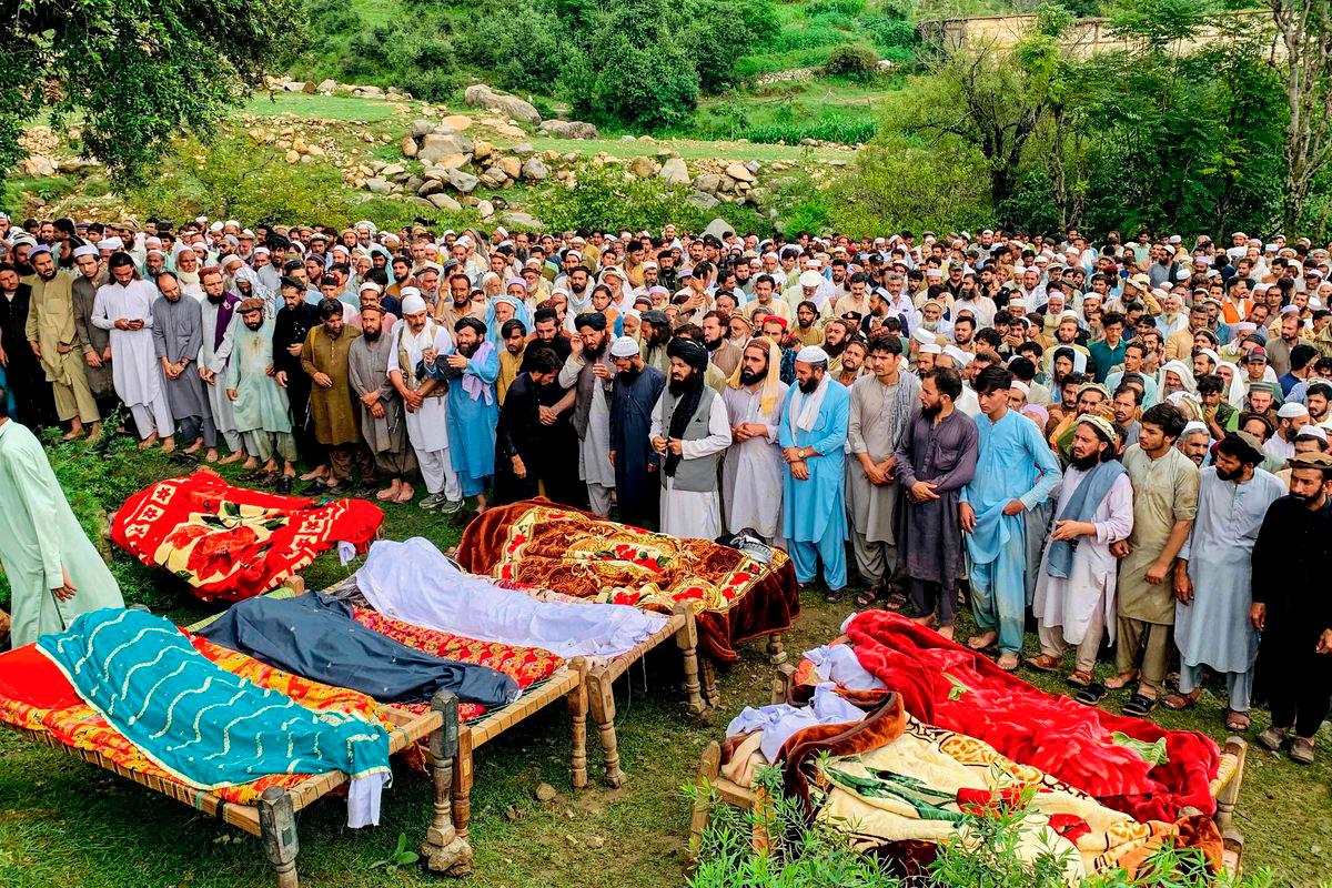 Heavy monsoon rains kill 169 in Pakistan, trigger landslides